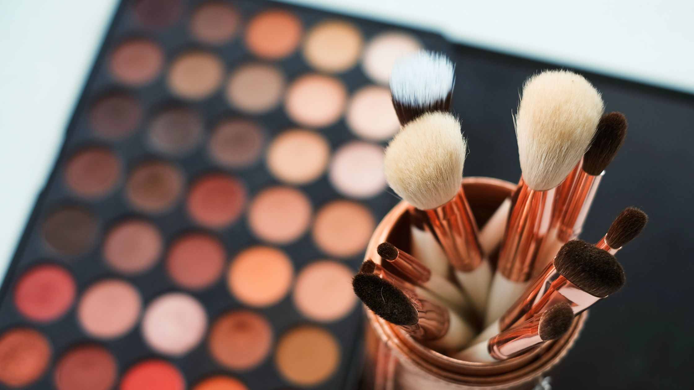 Make-up triky, ktoré ti neskutočne uľahčia život